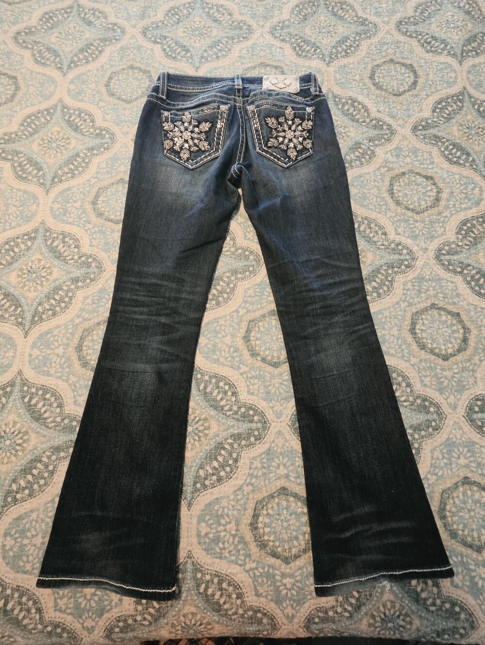 Miss Me Snowflake Embellished Bootcut Jeans 27 Dark Wash Bling Pocket Y2K Winter